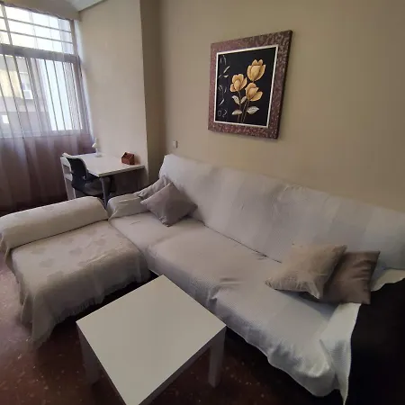 Amplio Piso Junto A Playa Victoria *