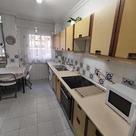 Amplio Piso Junto A Playa Victoria * Кадис