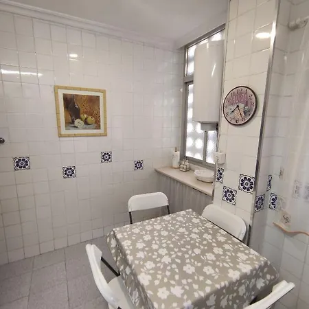 Amplio Piso Junto A Playa Victoria Апартаменты *