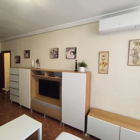 Апартаменты Amplio Piso Junto A Playa Victoria