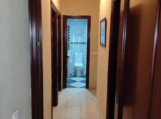 Amplio Piso Junto A Playa Victoria Апартаменти *