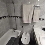 Amplio Piso Junto A Playa Victoria