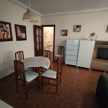 Amplio Piso Junto A Playa Victoria Appartamento