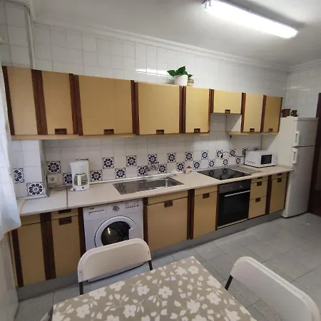 Amplio Piso Junto A Playa Victoria * Cádiz