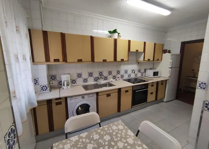 Amplio Piso Junto A Playa Victoria * Cádiz